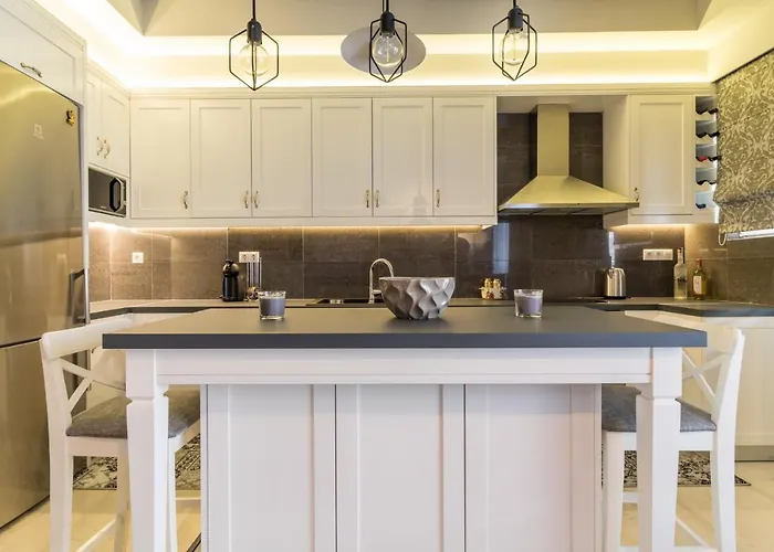 Comfortable And Spacious 2 Bdr Apt