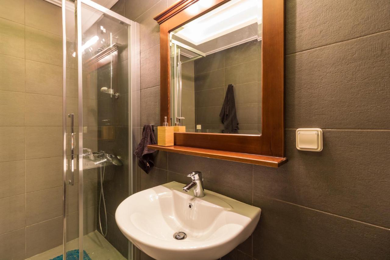 Comfortable And Spacious 2 Bdr Daire *